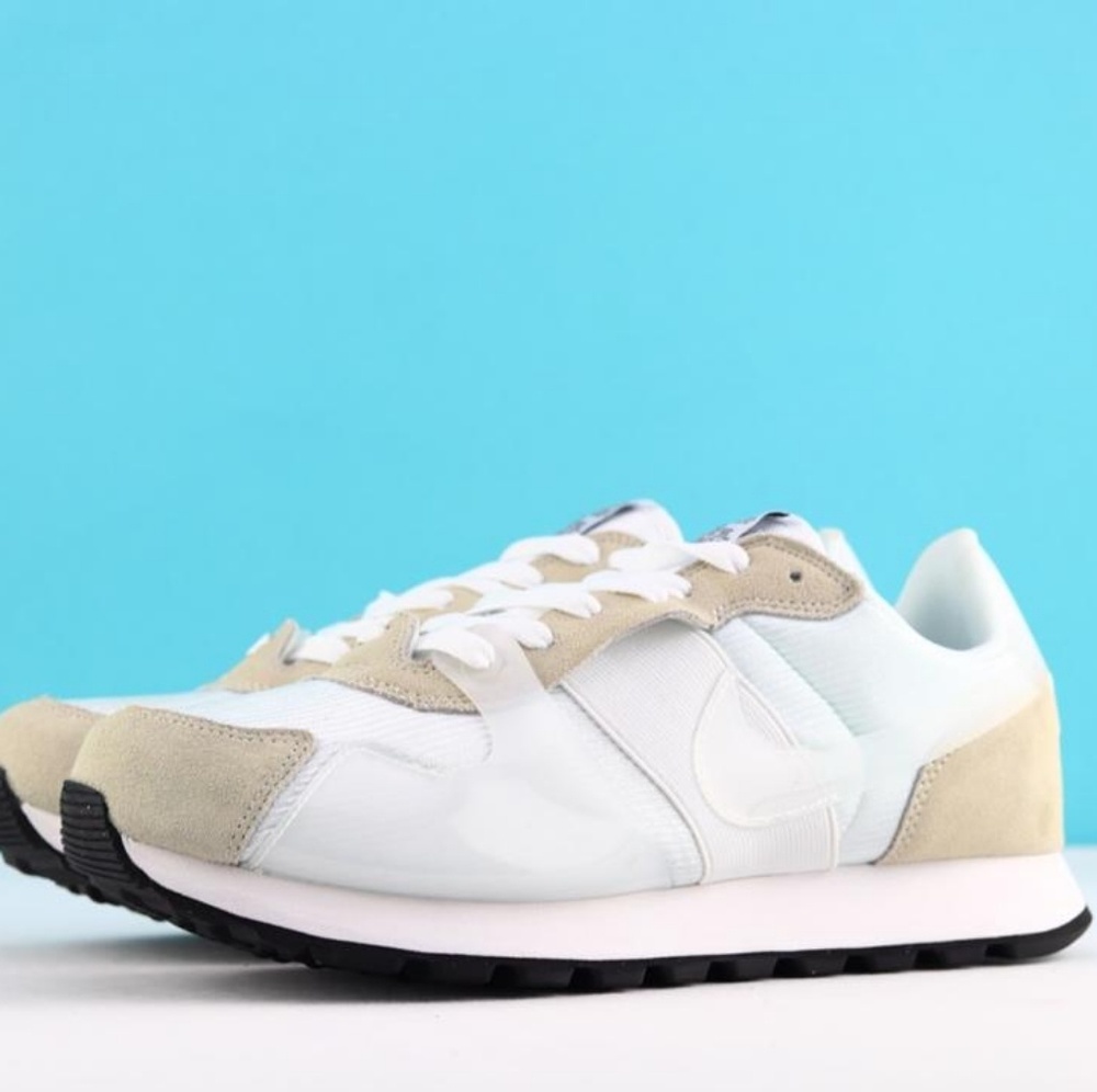 NEW Nike V. Love O.X. - Picture 2 of 8